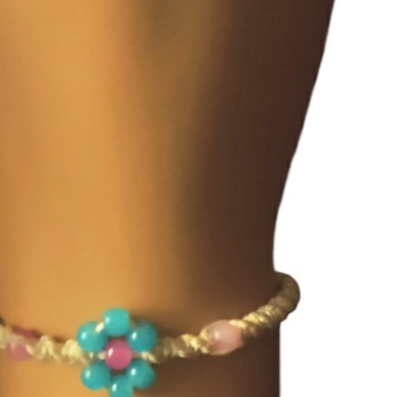 2 bracelets - Picture 3 of 4